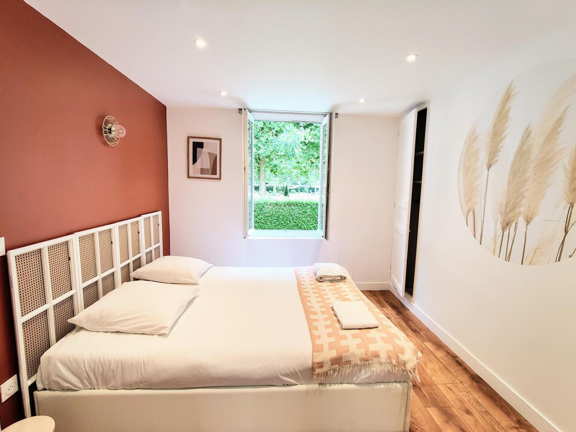Charme & Vue Imprenable - Face Au Jardin De L'eveche Lisieux